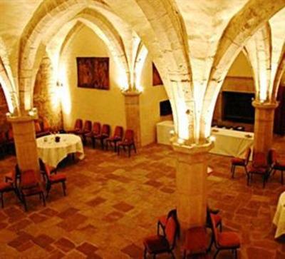 фото отеля Hostellerie du Chapeau Rouge