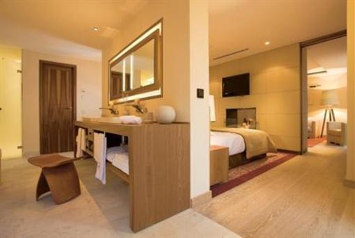 фото отеля Wald & Schlosshotel Friedrichsruhe