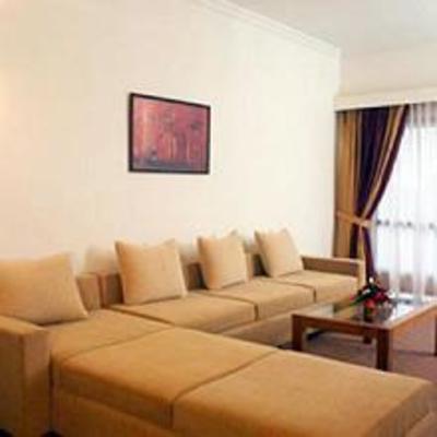 фото отеля The Avenue Regent