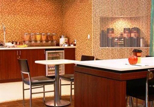 фото отеля SpringHill Suites Las Vegas Henderson