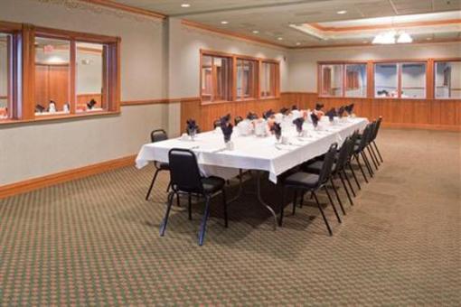 фото отеля Holiday Inn Sidney (I-80 & Highway 385)