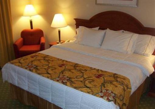 фото отеля Fairfield Inn Detroit Farmington Hills