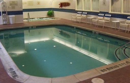 фото отеля Fairfield Inn Detroit Farmington Hills