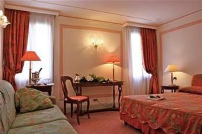 фото отеля Arlecchino Hotel