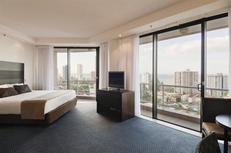фото отеля Crowne Plaza Hotel Surfers Paradise Gold Coast