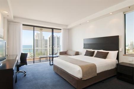 фото отеля Crowne Plaza Hotel Surfers Paradise Gold Coast