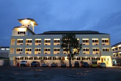 фото отеля Riverside Hotel Krabi