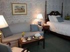 фото отеля Avon Old Farms Hotel