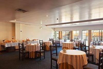 фото отеля Hotel Santa Maria Alcobaca