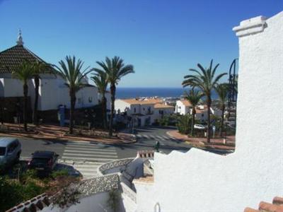 фото отеля Hostal Dianes Nerja