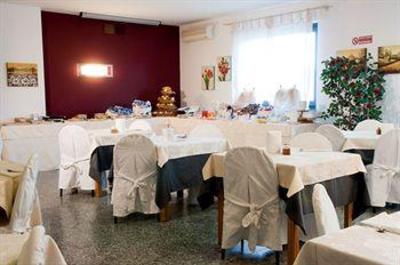 фото отеля Hotel Gardenia Romano Canavese