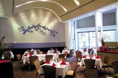 фото отеля Watermark Hotel & Spa Gold Coast