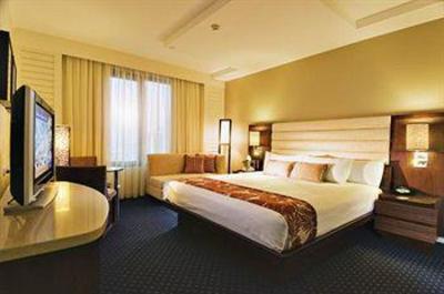 фото отеля Watermark Hotel & Spa Gold Coast