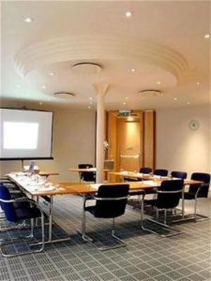 фото отеля Holiday Inn London-Heathrow Ariel