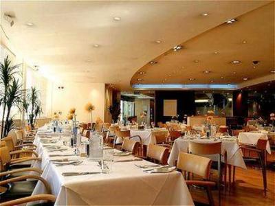 фото отеля Holiday Inn London-Heathrow Ariel