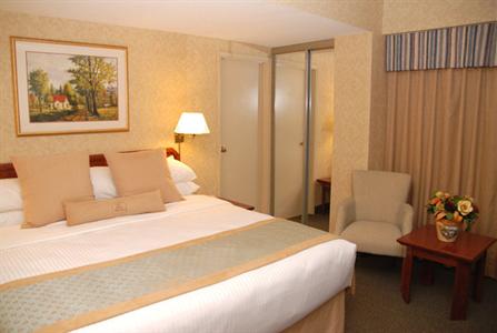 фото отеля BEST WESTERN Voyageur Place Hotel