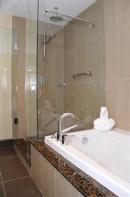 фото отеля BEST WESTERN Voyageur Place Hotel