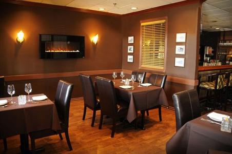 фото отеля BEST WESTERN Voyageur Place Hotel