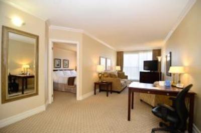 фото отеля Best Western Plus Victoria Park Suites