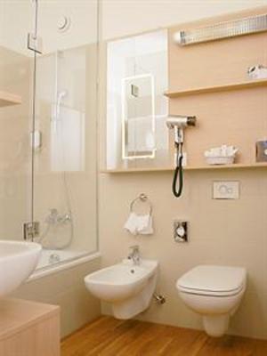 фото отеля Ramada Treff Arcadia