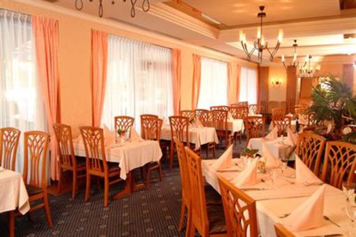 фото отеля Ramada Treff Arcadia