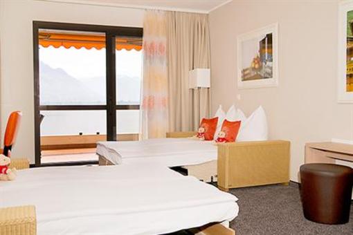 фото отеля Ramada Treff Arcadia
