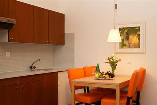 фото отеля Ramada Treff Arcadia