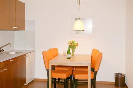 фото отеля Ramada Treff Arcadia
