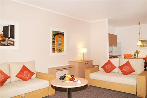 фото отеля Ramada Treff Arcadia