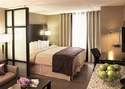 фото отеля Comfort Suites & Conference Centre