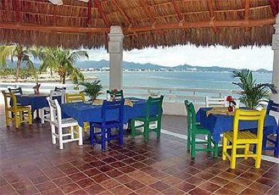 фото отеля Dolphin Cove Inn Manzanillo