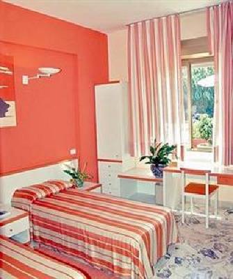 фото отеля Azzolini Palm Beach Hotel