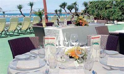 фото отеля Azzolini Palm Beach Hotel