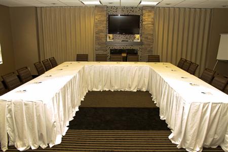 фото отеля BEST WESTERN South Edmonton Inn & Suites
