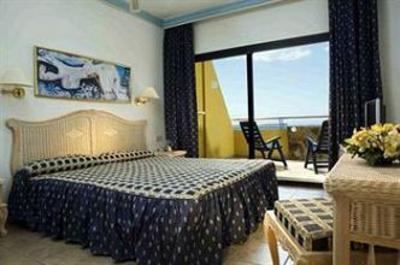 фото отеля BlueBay Beach Club