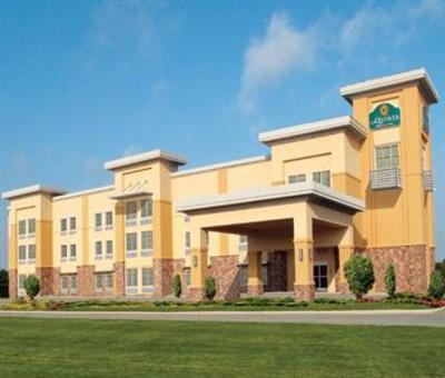 фото отеля La Quinta Inn & Suites Fort Worth - Forest Hill