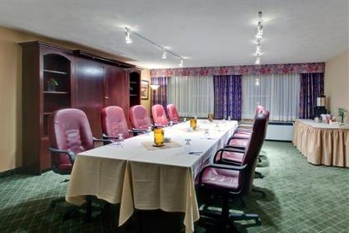 фото отеля Holiday Inn Express Moncton