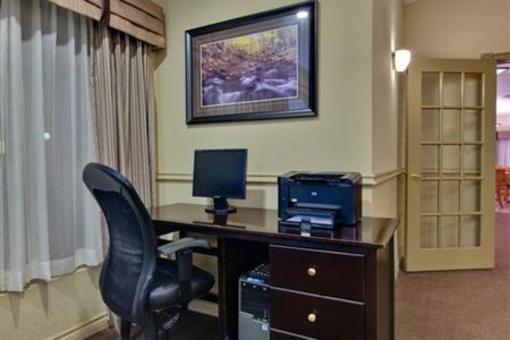 фото отеля Holiday Inn Express Moncton