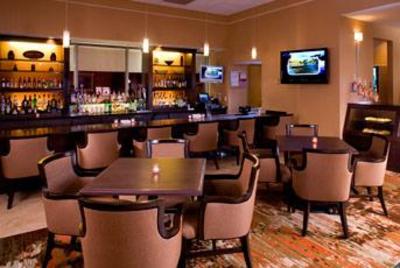 фото отеля Sheraton Suites Chicago Elk Grove