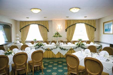 фото отеля Best Western Livermead Cliff Hotel