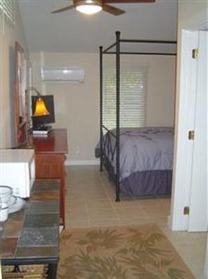 фото отеля Mary's Resort Fort Lauderdale