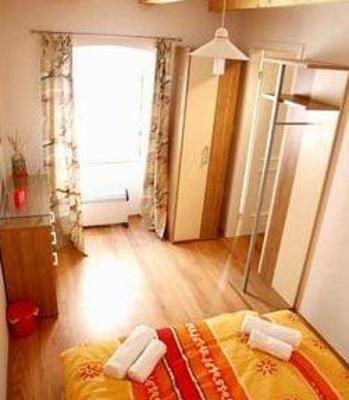 фото отеля Green Nest Apartment