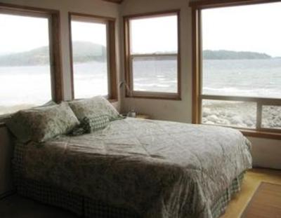 фото отеля Cortes Island Boathouse