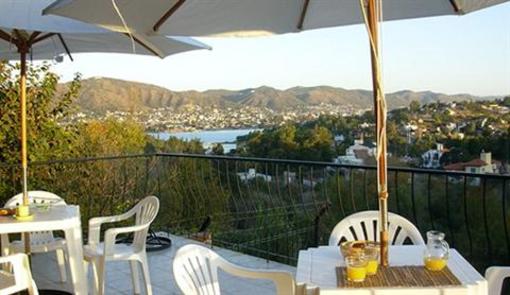 фото отеля Cabanas Lago San Roque