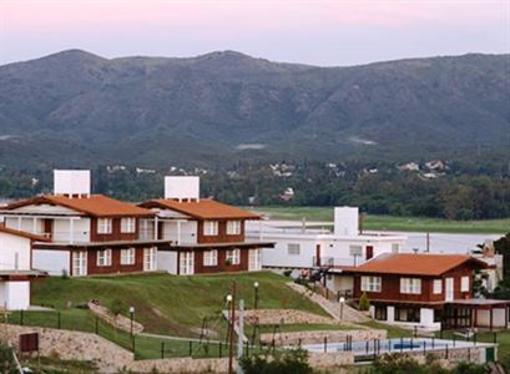 фото отеля Cabanas Lago San Roque