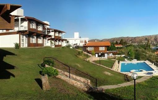 фото отеля Cabanas Lago San Roque