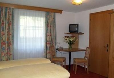 фото отеля Alpenhotel Erika