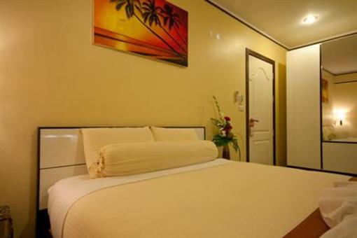 фото отеля Sun Beach House Hotel Phuket