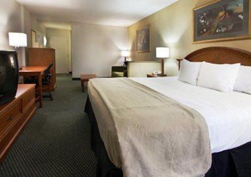 фото отеля Comfort Inn & Suites Winter Park Village Area