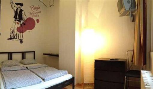 фото отеля Adagio Hostel